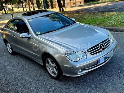 Beige Usado 2004 Mercedes CLK200 Avantgarde Coupe | 4995 € (Precio justo)