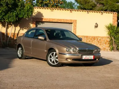 Usado Jaguar X-type Classic 129 CV (94 kW) 2004 Beige Familiar