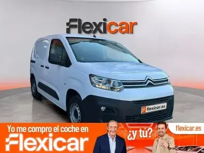 Usado Citroën Berlingo Live 131 CV (96 kW) 2019 Blanco Monovolumen