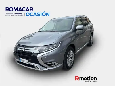 Usado Mitsubishi Outlander P-HEV 224 CV (164 kW) 2019 Gris SUV