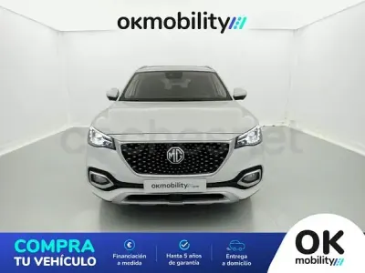 Begagnad MG HS Luxury 162 HK (119 kW) 2023 Vit SUV