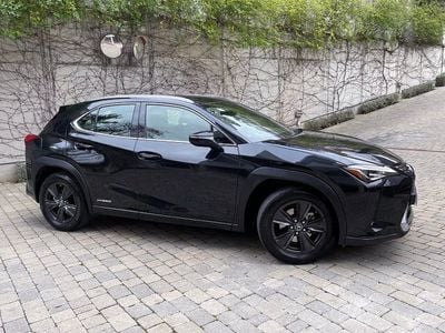 Lexus UX 250h