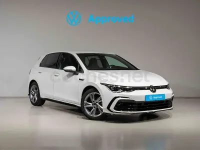 Usado VW Golf VIII R-line 150 CV (110 kW) 2022 Blanco Berlina