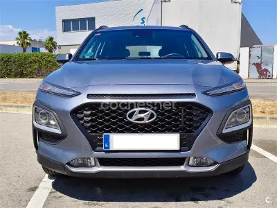 Usado Hyundai Kona 120 CV (88 kW) 2019 Gris / plata SUV