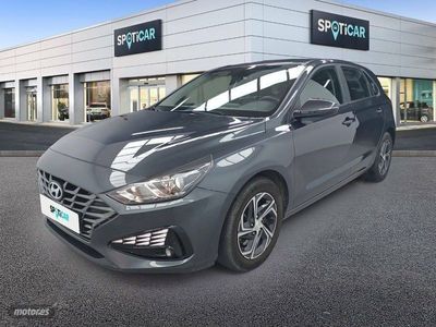 usado Hyundai i30 1 6 Crdi 85kw 116cv Klass Gris