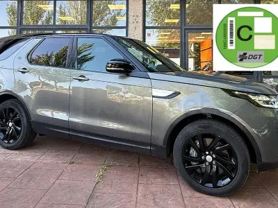 Usado Land Rover Discovery HSE 306 CV (225 kW) 2018 Gris / plata SUV