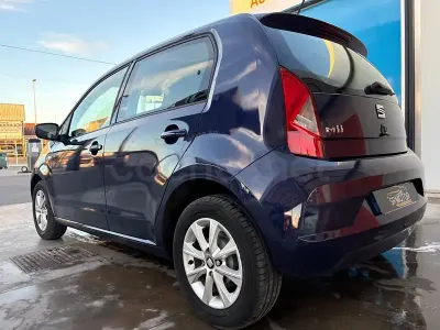 Usado Seat Mii Style 75 CV (55 kW) 2019 Azul Utilitario