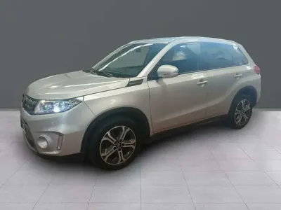 Usado Suzuki Vitara GLX 120 CV (88 kW) 2017 Blanco SUV