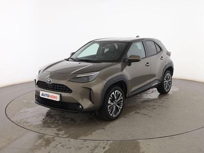 Usado Toyota Yaris Cross Style 120 CV (88 kW) 2022 Verde SUV