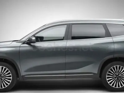 Usado Ebro s800 147 CV (108 kW) 2025 Gris / plata SUV