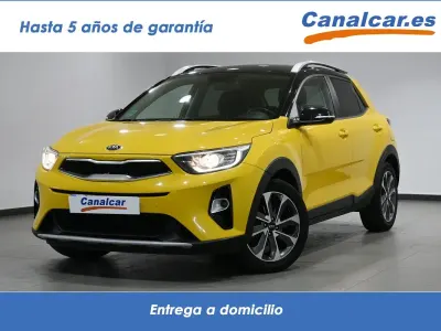 Usado Kia Stonic 100 HP (73 kW) 2018 Amarelo SUV