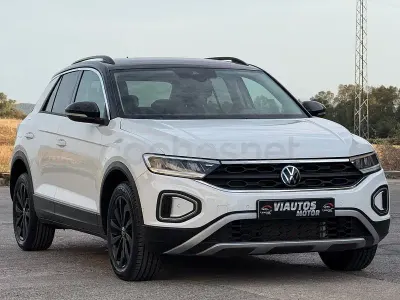Usado VW T-Roc Life 115 CV (84 kW) 2023 Blanco SUV