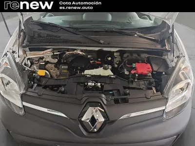 Usado Renault Kangoo 44 kW (60 CV) 2022 Blanco Monovolumen