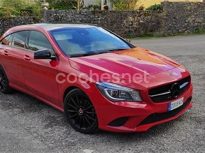 Käytetty Mercedes CLA220 Shooting Brake 177 HP (130 kW) 2016 Punainen Farmari