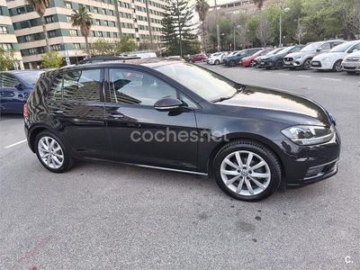 Usado VW Golf VII Advance 110 CV (80 kW) 2018 Negro Berlina