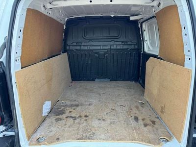 Usado Opel Combo 100 CV (73 kW) 2019 Blanco Monovolumen