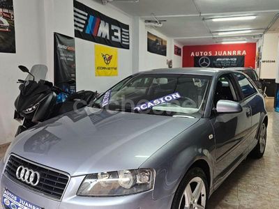 Gris / plata Usado 2005 Audi A3 Ambiente Berlina | 3999 € (Buen precio)
