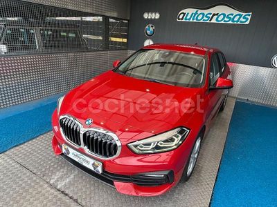 Begagnad BMW 118 136 HK (100 kW) 2023 Röd Halvkombi