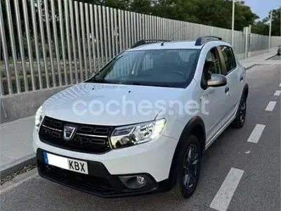 Usado Dacia Sandero 90 CV (66 kW) 2017 Blanco Berlina