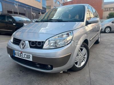 Gris / plata Usado 2005 Renault Grand Scénic II Authentique Monovolumen | 2490 € (Precio justo)