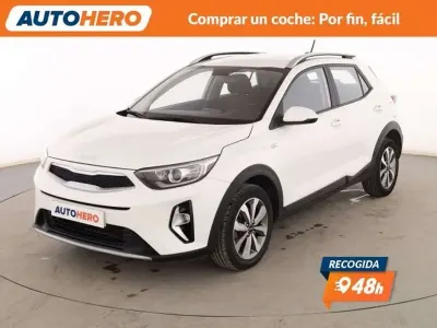 Usado Kia Stonic 84 CV (61 kW) 2023 Blanco SUV