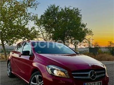 Rojo Usado 2015 Mercedes A180 Urban Berlina | 17.400 € (Caro)