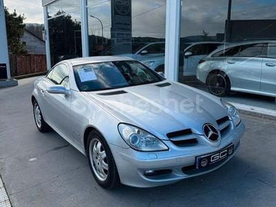 Usado Mercedes SLK200 163 CV (119 kW) 2006 Gris / plata Descapotable