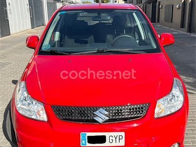 Rojo Usado 2010 Suzuki SX4 City SUV | 4750 € (Un poco caro)