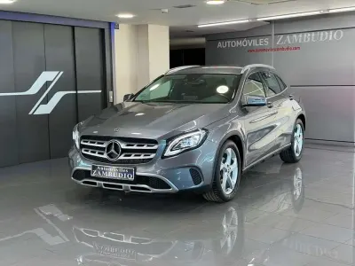 Usado Mercedes GLA200 136 CV (100 kW) 2019 Gris SUV