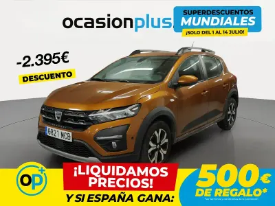 Usado Dacia Sandero Essentiel 91 CV (66 kW) 2022 Naranja Berlina