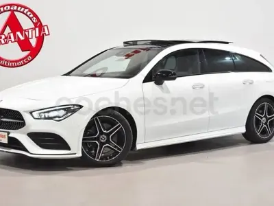 Usado Mercedes CLA200 Shooting Brake 150 CV (110 kW) 2020 Blanco Familiar