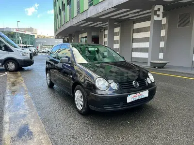 Usado VW Polo Conceptline 65 CV (47 kW) 2003 Negro Berlina