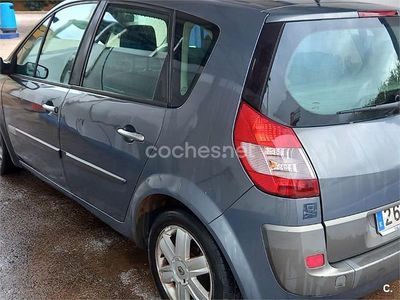 Gris / plata Usado 2006 Renault Scénic II Dynamique Monovolumen | 2999 € (Precio justo)