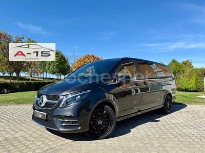 Gris / plata Usado 2023 Mercedes V300 Avantgarde Monovolumen | 73.900 € (Precio justo)