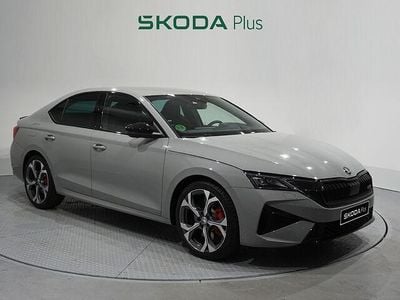 Usado Skoda Octavia RS 265 CV (194 kW) 2025 Gris / plata Berlina