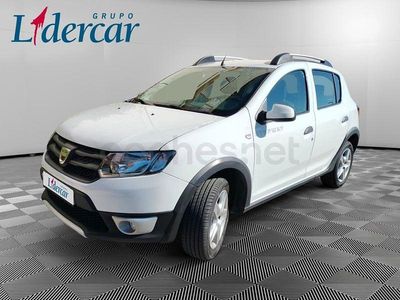 Usado Dacia Sandero Stepway 90 CV (66 kW) 2015 Blanco Berlina