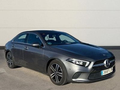 Gris Usado 2021 Mercedes A180 Berlina | 26.200 € (Precio justo)