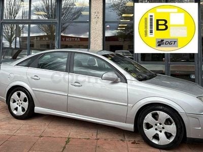 Usado Opel Vectra GTS Elegance 211 CV (155 kW) 2004 Gris / plata Berlina