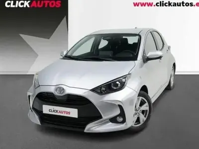 Usado Toyota Yaris Hybrid Active 116 CV (85 kW) 2025