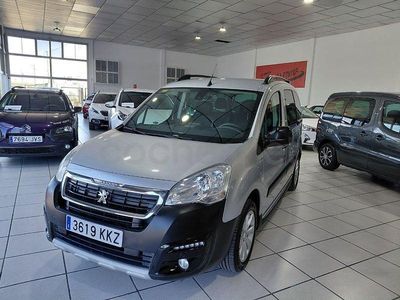 Käytetty Peugeot Partner Tepee Outdoor 100 HP (73 kW) 2018 Harmaa Tila-auto