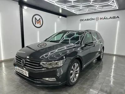 Usado VW Passat Executive 150 CV (110 kW) 2020 Negro Familiar