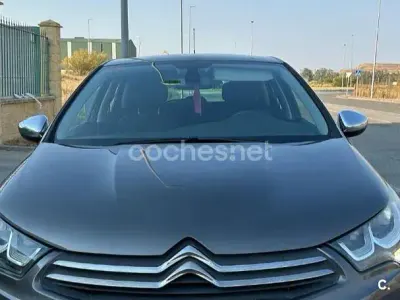 Usado Citroën C4 Feel 99 CV (72 kW) 2016 Gris / plata Berlina