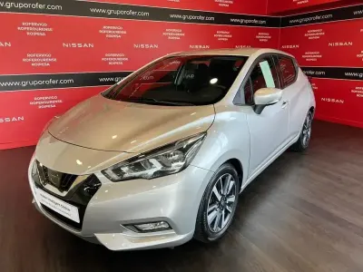 Usado Nissan Micra Acenta 90 CV (66 kW) 2019 Gris Utilitario