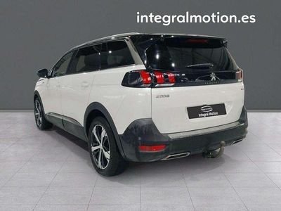 Blanco Usado 2019 Peugeot 5008 GT-line Monovolumen | 22.900 € (Caro)