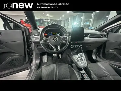 Usado Renault Captur Engineered 145 CV (106 kW) 2022 Gris SUV