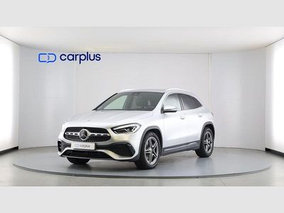 Usado Mercedes GLA180 136 CV (100 kW) 2021 Plata iridio (metalizado) SUV