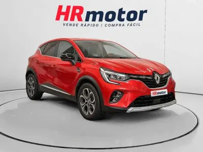 Usado Renault Captur Techno 91 CV (66 kW) 2024 Rojo SUV
