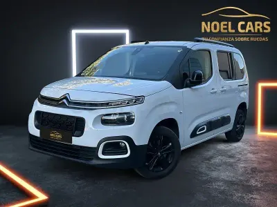 Usado Citroën e-Berlingo Shine 102 CV (75 kW) 2022 Blanco Monovolumen
