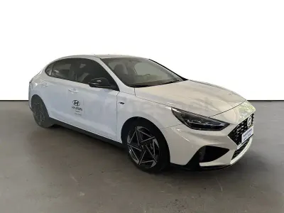 Usado Hyundai i30 N Line 140 CV (102 kW) 2026 Blanco Berlina