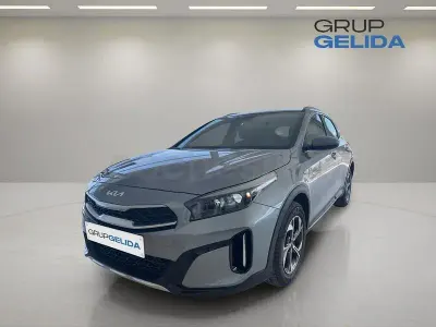 Nuevo Kia XCeed 115 CV (84 kW) 2025 Gris / plata SUV